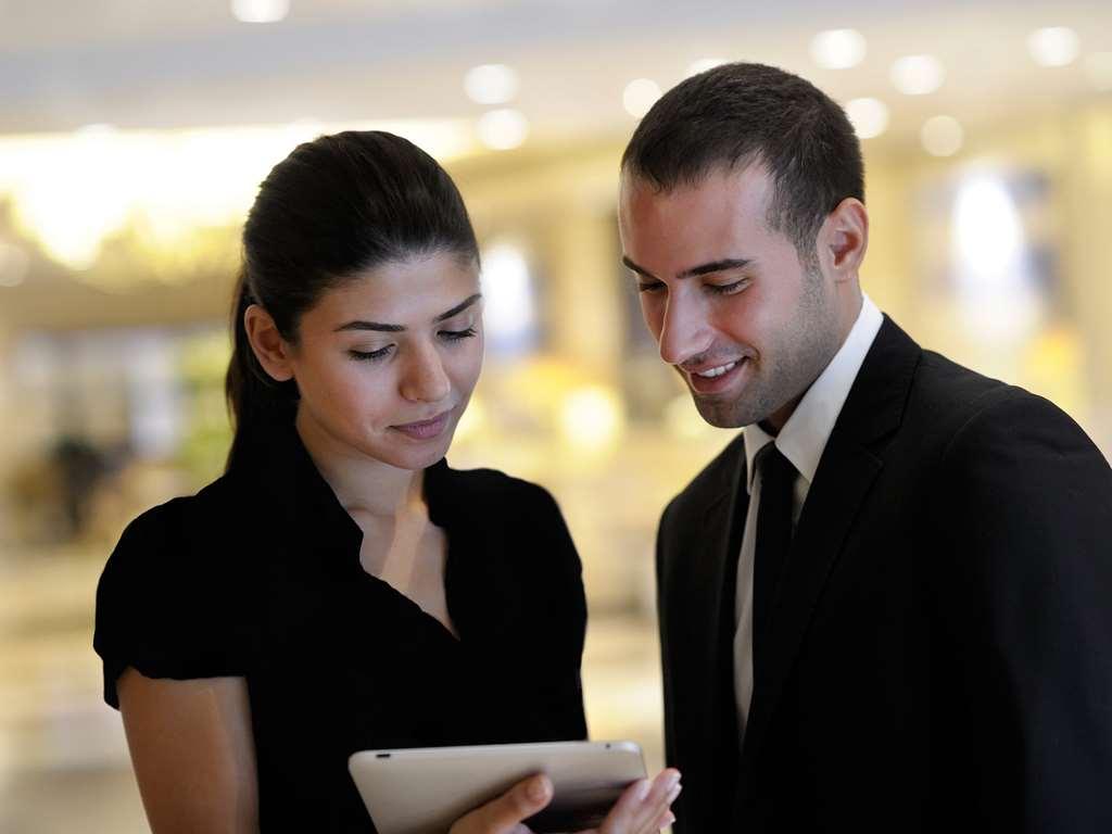 Moevenpick Hotel Jumeirah Village Triangle دبي المرافق الصورة